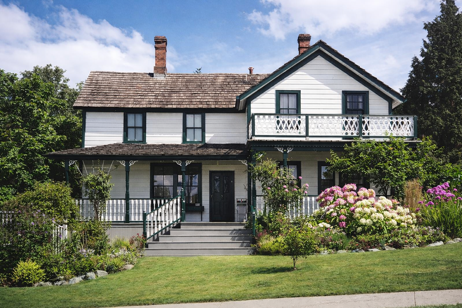 historic house with garden in maple ridge bc canada Vancouver BC Day Trip Guide: Local Spots Worth Your Time historic-house-with-garden-in-maple-ridge-bc-canada