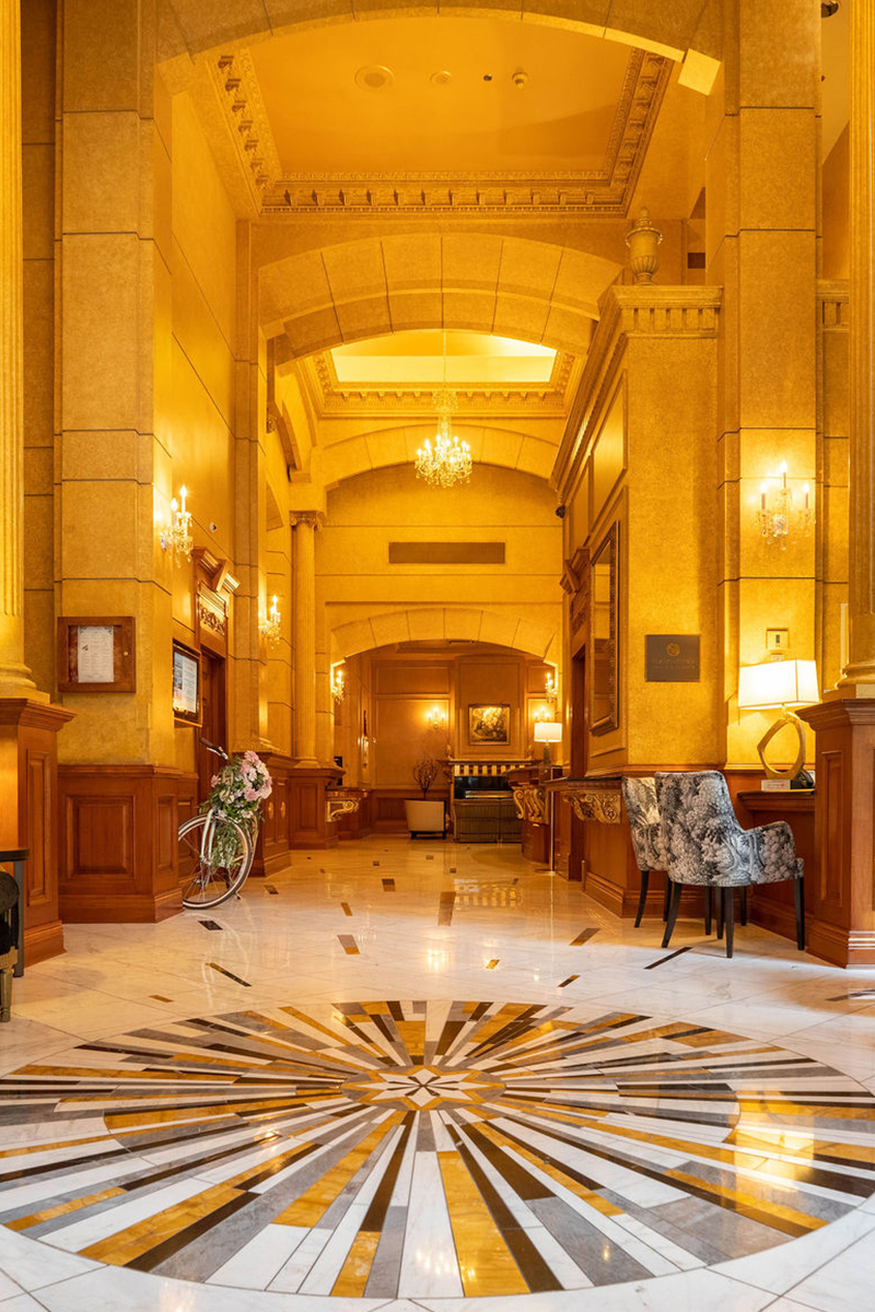 Le Soleil Hotel and Suites in Downtown Vancouver, Vancouver