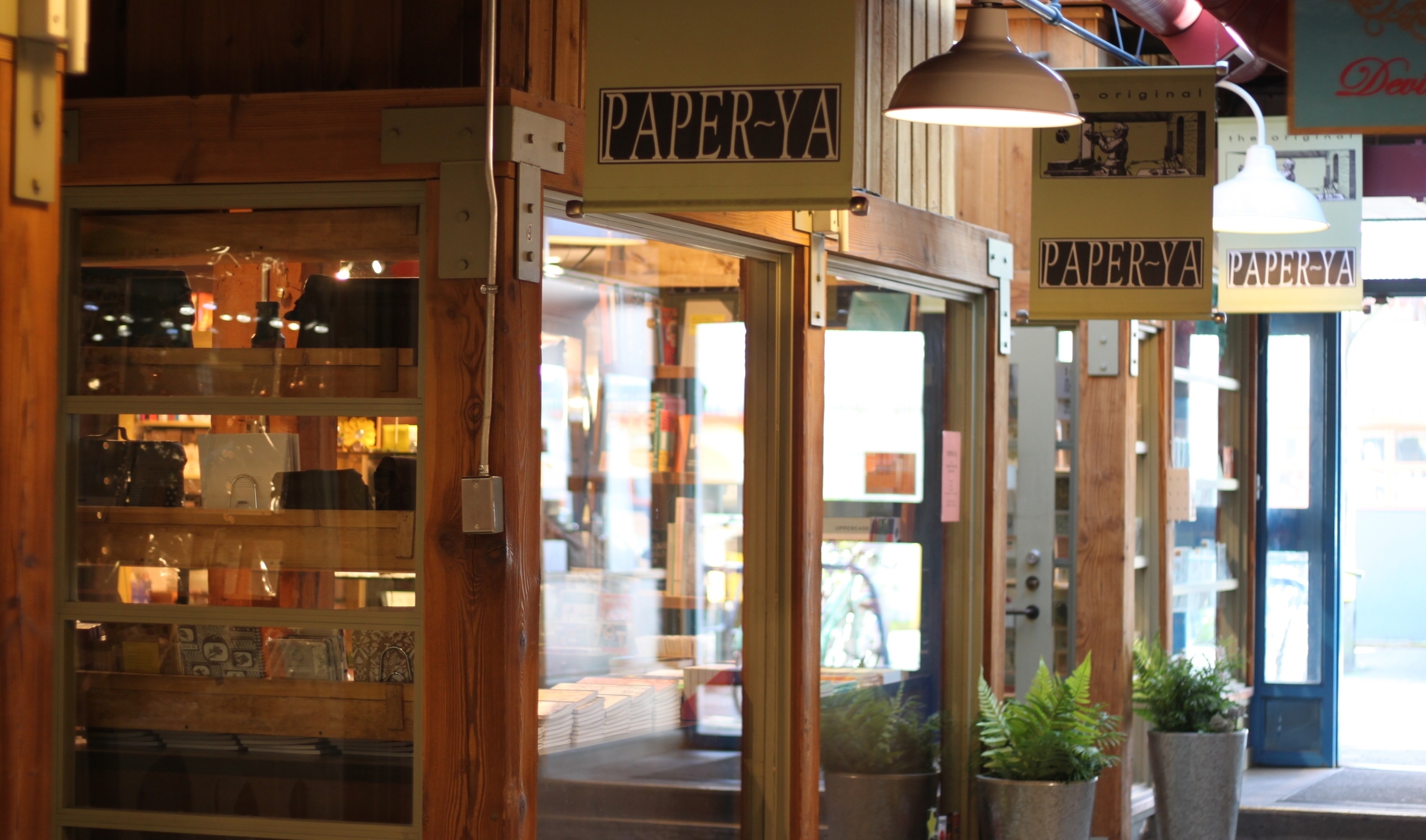 Paper-Ya in Granville Island, Vancouver